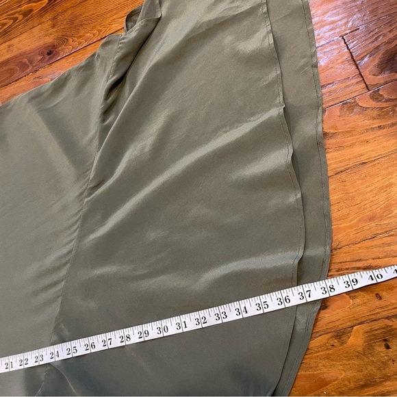 Equipment is 100% Silk Camouflage Olive Green Tira Asymmetrical Dress XS - Picture 6 of 12